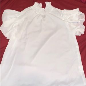 White cute top!